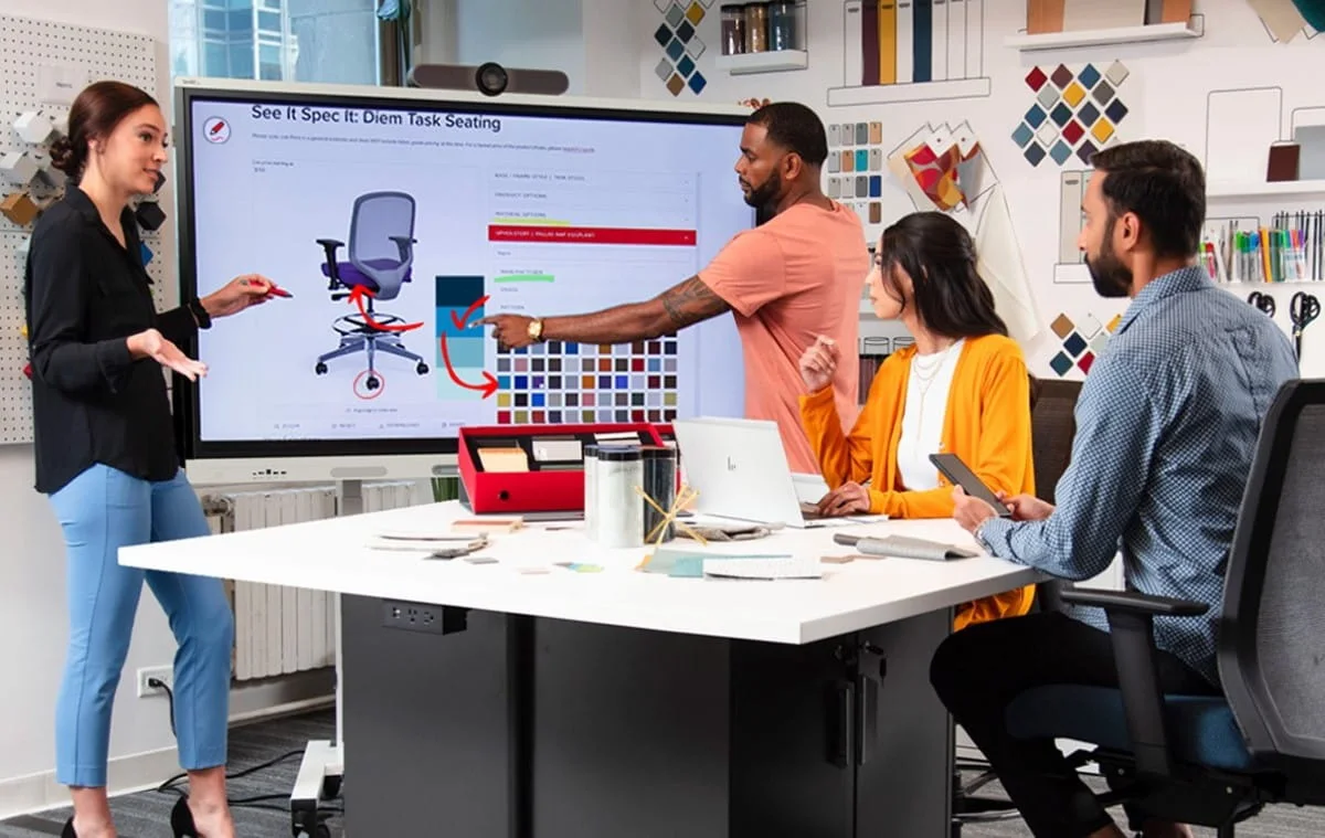 Interactive Displays & Collaboration Screens