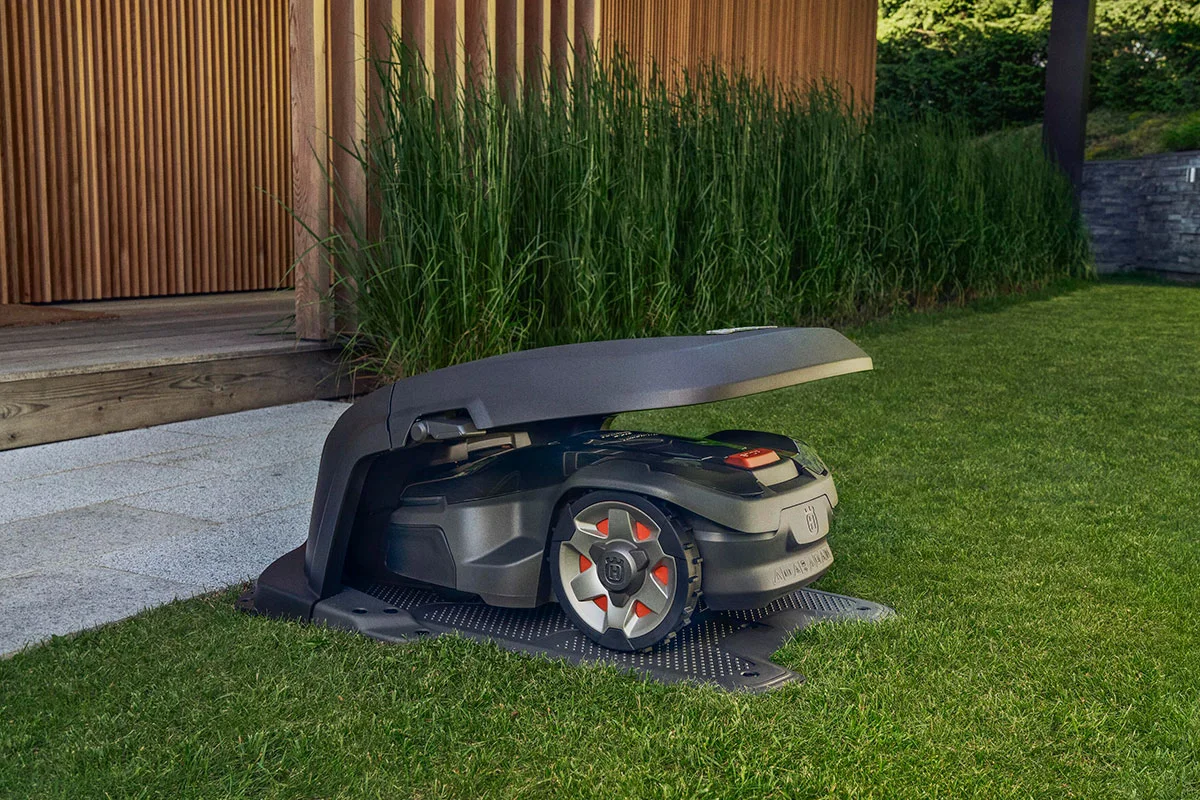 Commercial Robotic Lawn Mowers