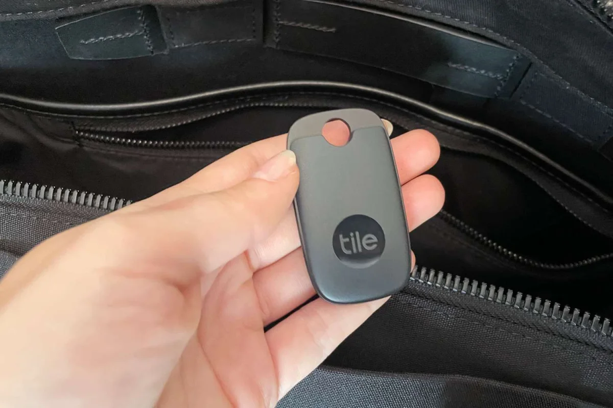 Multi-Function Luggage Trackers